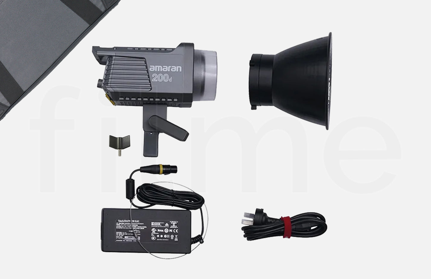 Accessoires inclus avec la location Amaran 200D à Paris chez Filme