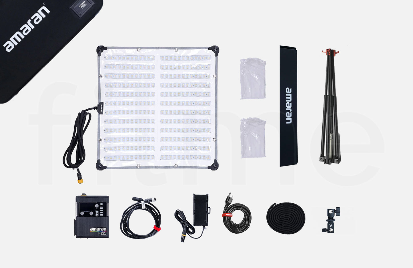 Accessoires inclus avec la location Amaran F22C à Paris chez Filme