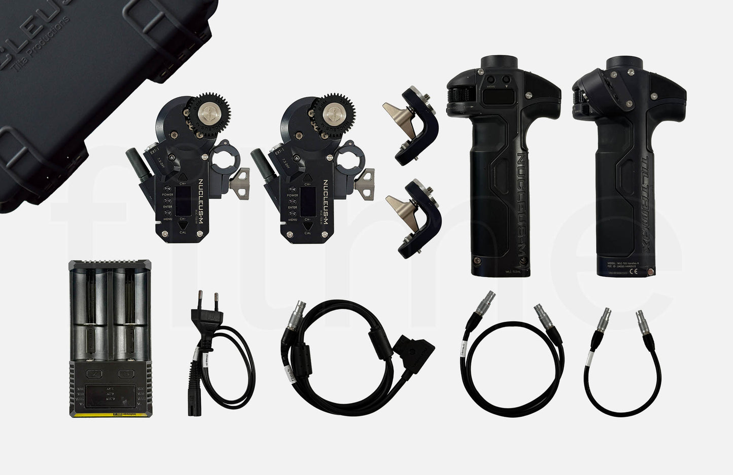 Accessoires inclus avec la location Tilta Nucleus-M partial kit V – follow focus sans fil à Paris chez Filme