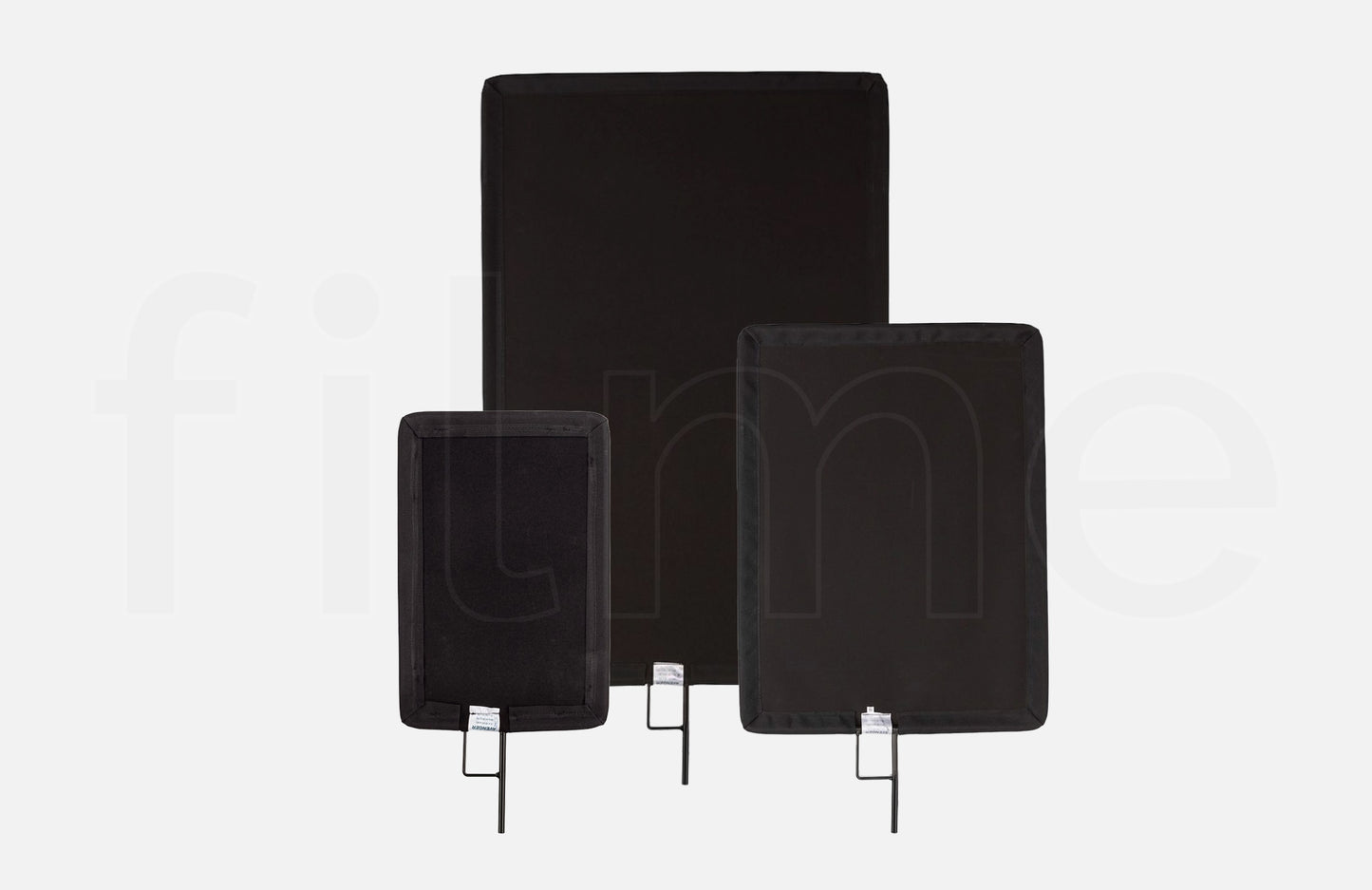 Location Kit 3 drapeaux Avenger (S, M, L) à Paris et Montreuil chez Filme