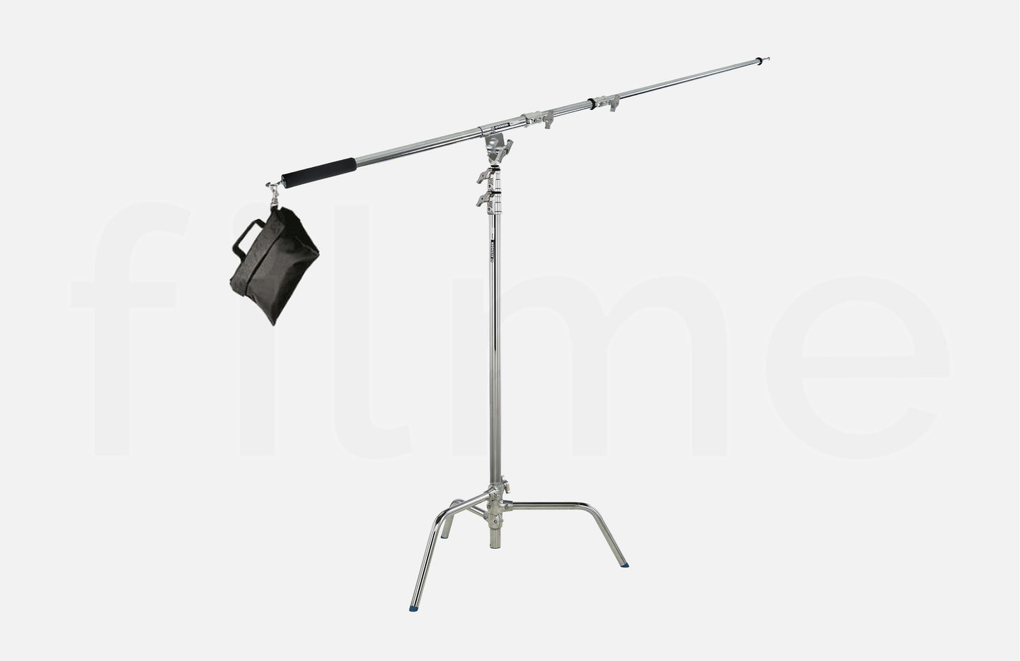 Location Pied girafe C-Stand – kit avec perche D600 et gueuse à Paris et Montreuil chez Filme