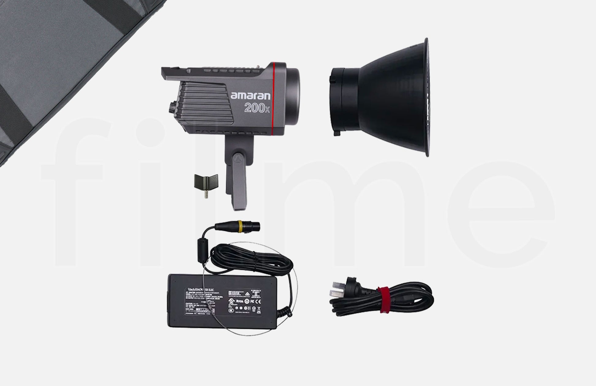 Accessoires inclus avec la location Amaran 200X à Paris chez Filme