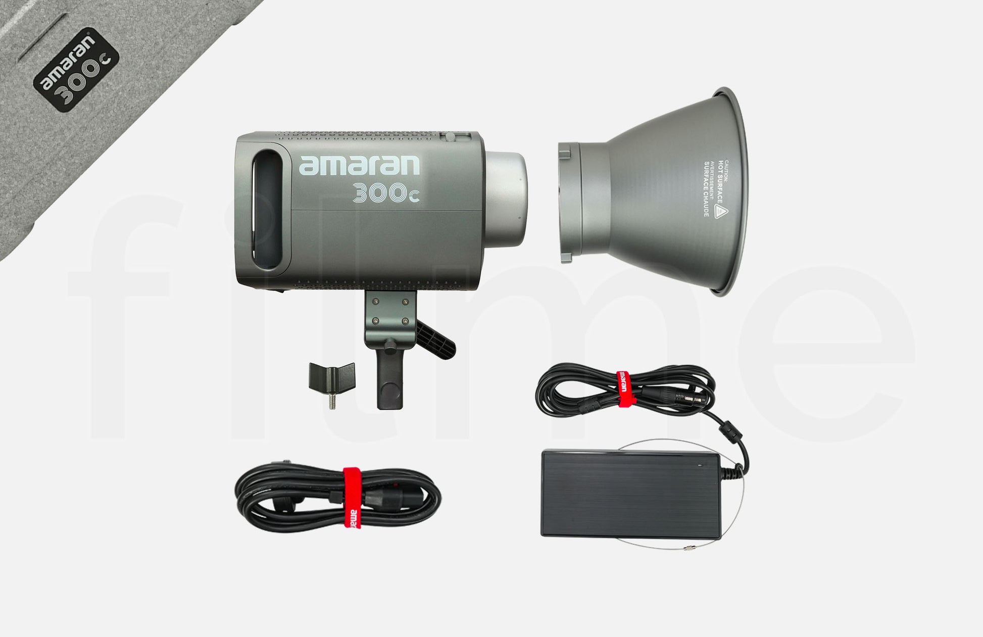 Accessoires inclus avec la location Amaran 300c à Paris chez Filme