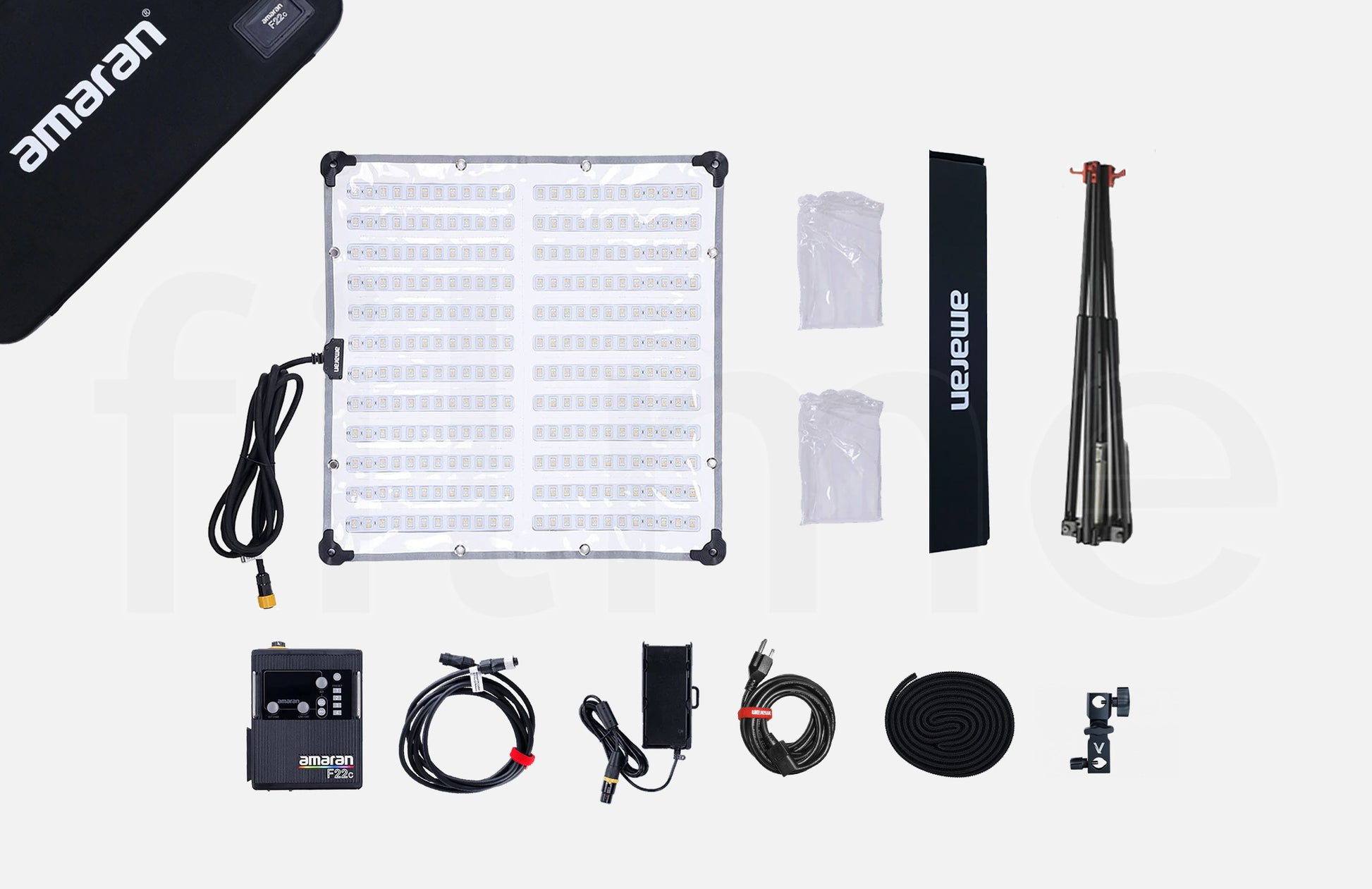 Accessoires inclus avec la location Amaran F22C à Paris chez Filme