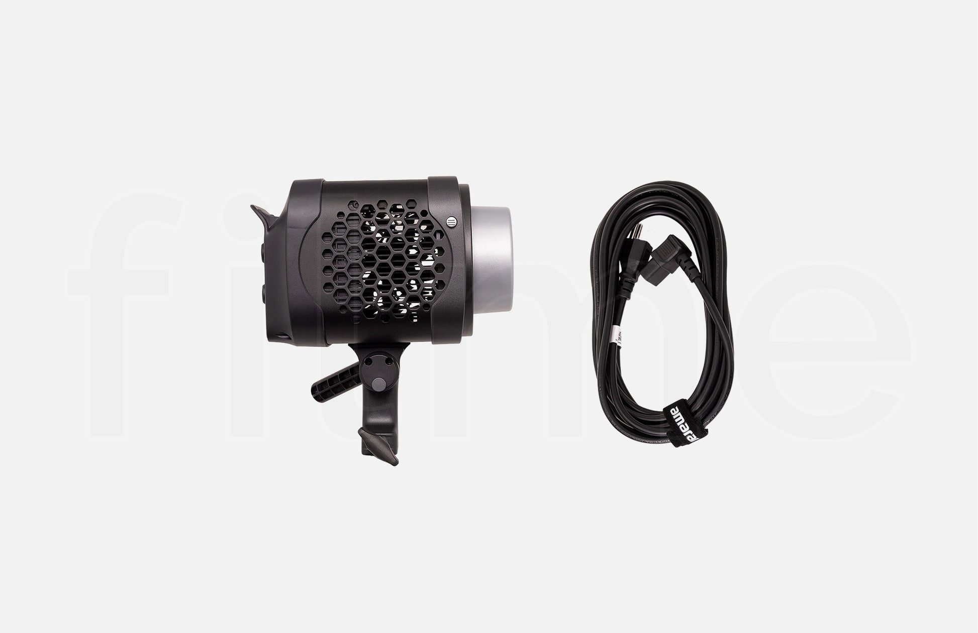 Accessoires inclus avec la location Amaran Halo 300X à Paris chez Filme