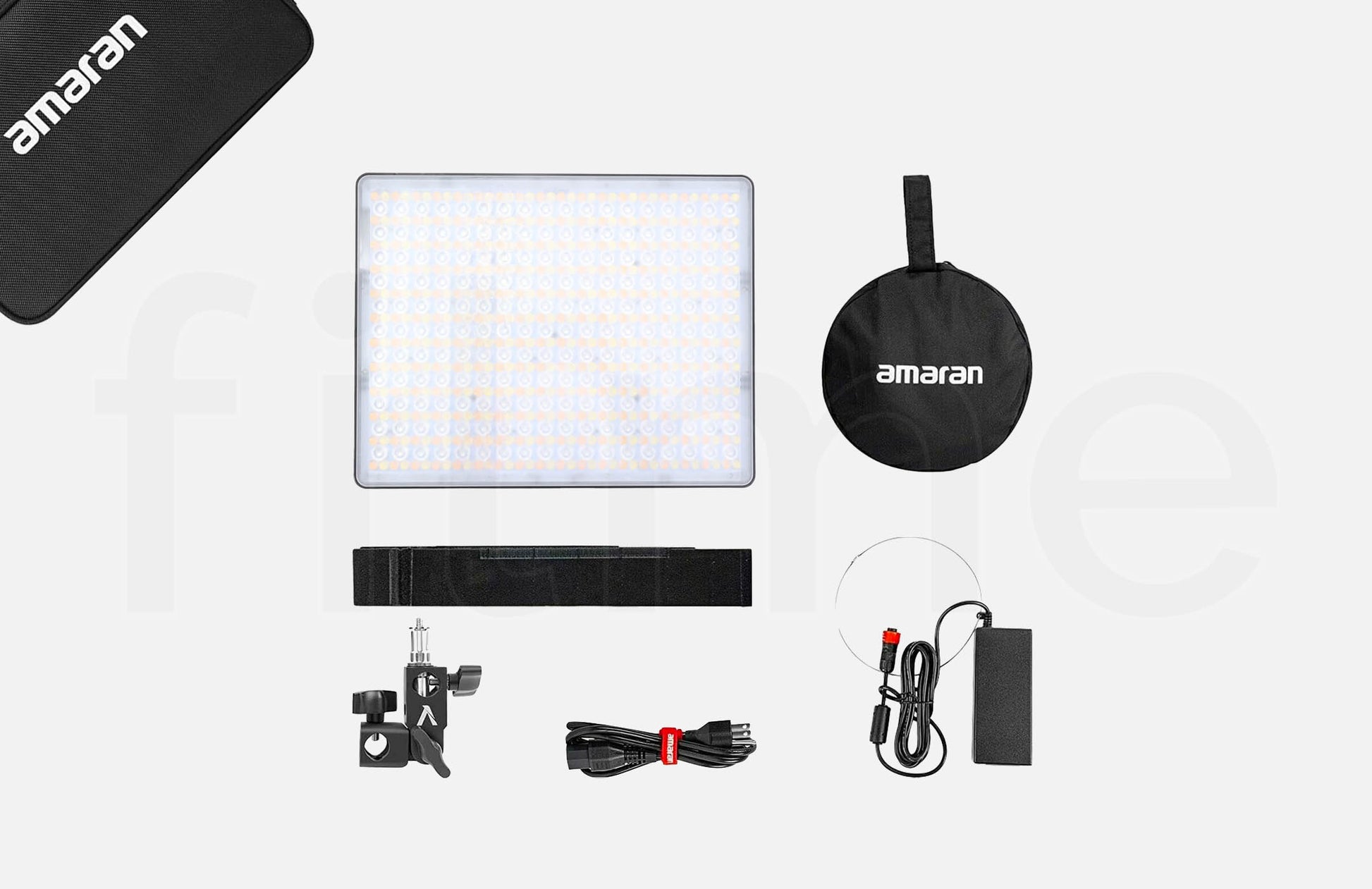 Accessoires inclus avec la location Amaran P60C à Paris chez Filme