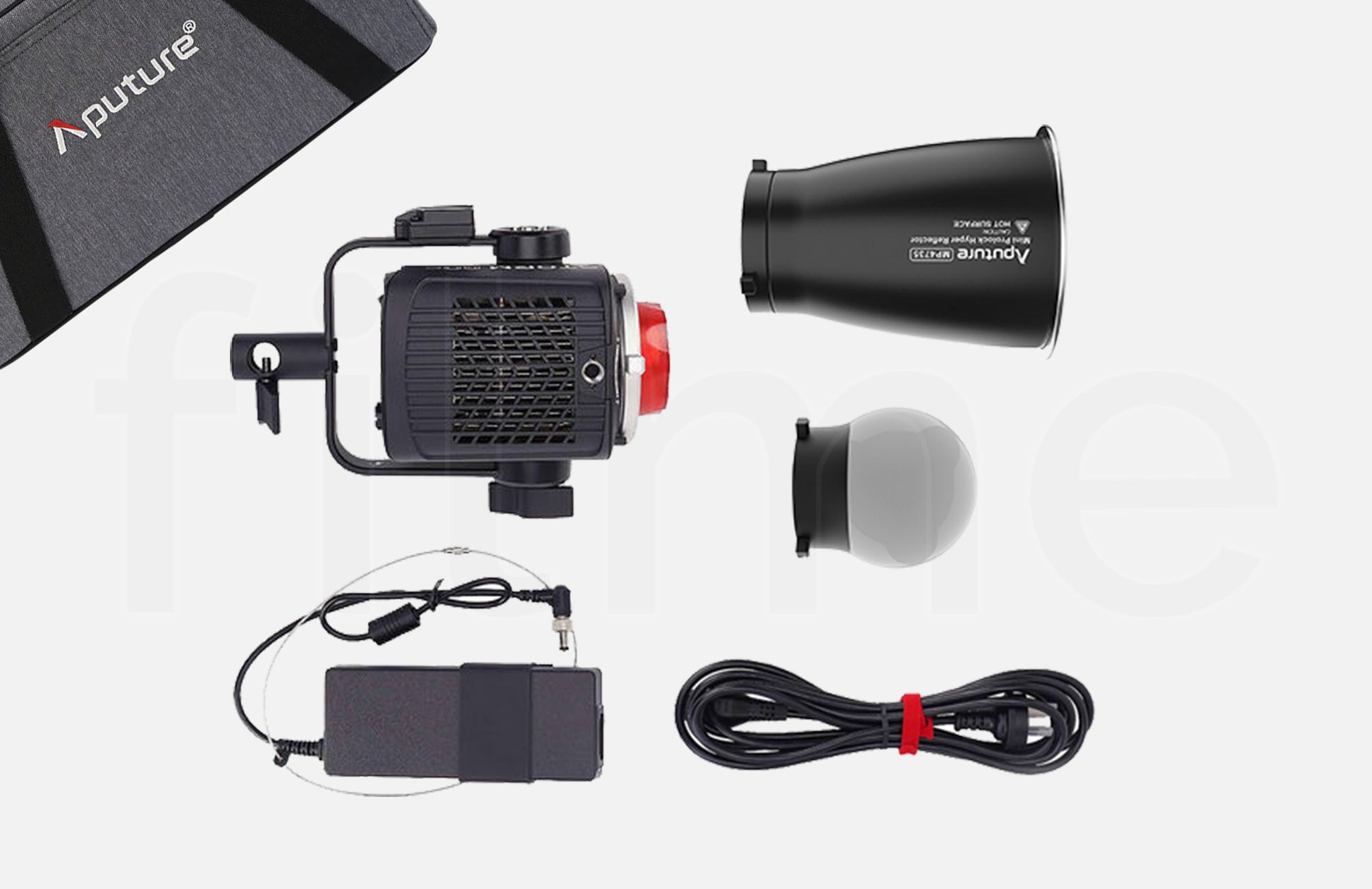 Accessoires inclus avec la location Aputure STORM 80c à Paris chez Filme
