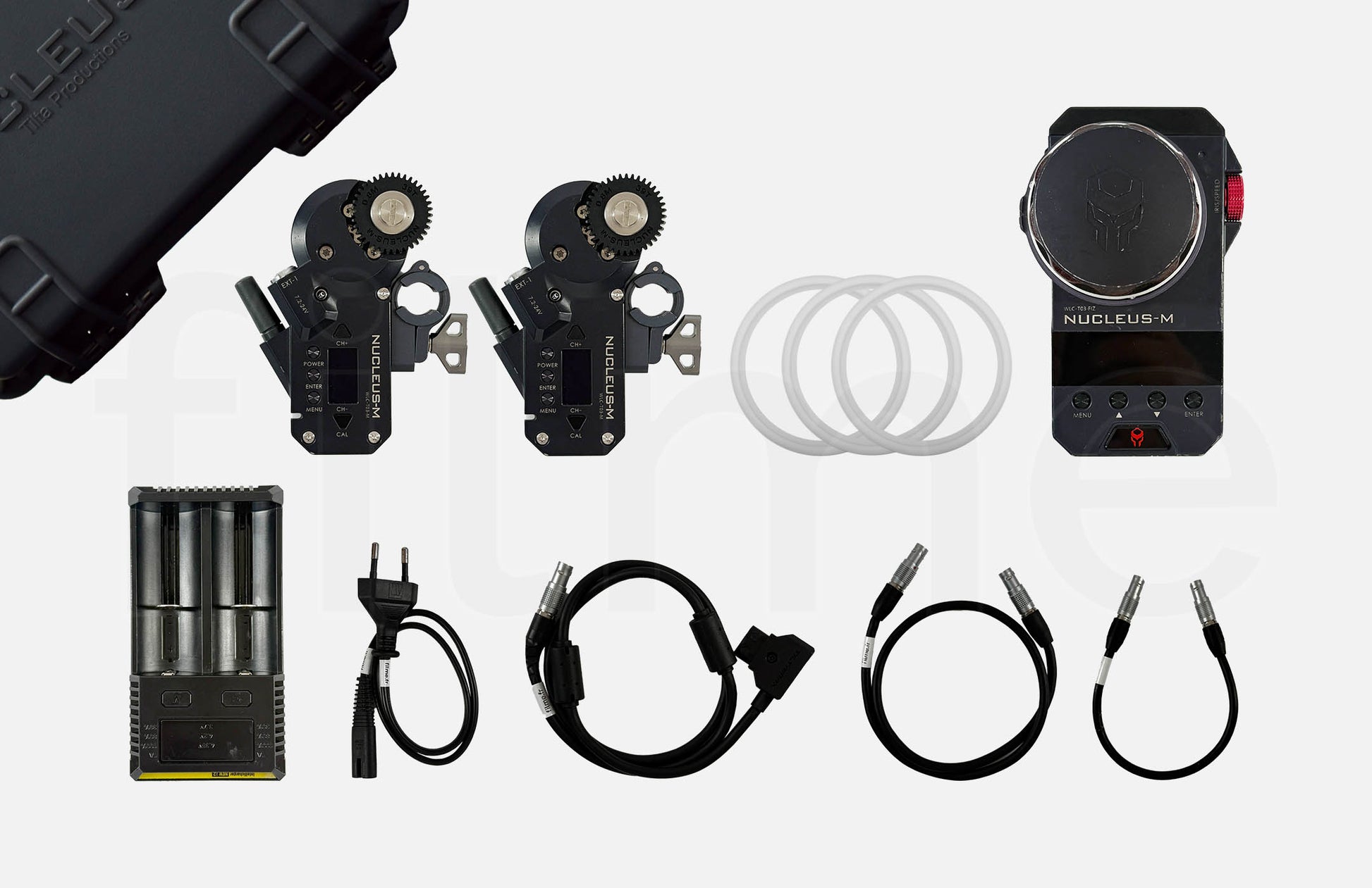 Accessoires inclus avec la location Tilta Nucleus-M partial kit IV – follow focus sans fil à Paris chez Filme