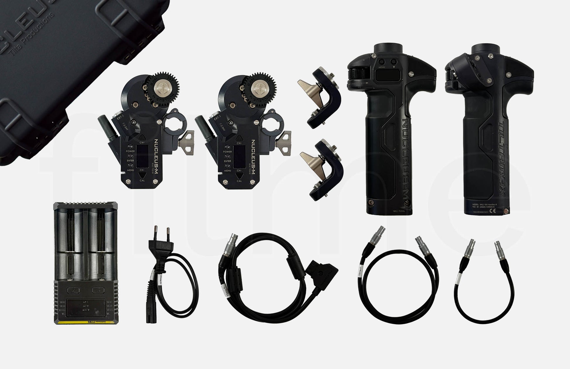 Accessoires inclus avec la location Tilta Nucleus-M partial kit V – follow focus sans fil à Paris chez Filme