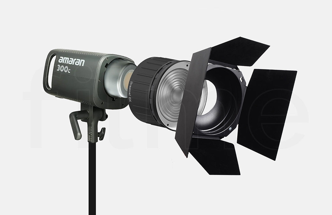 location-kit-amaran-300c-hardlight-a-paris-et-montreuil-chez-filme.jpg