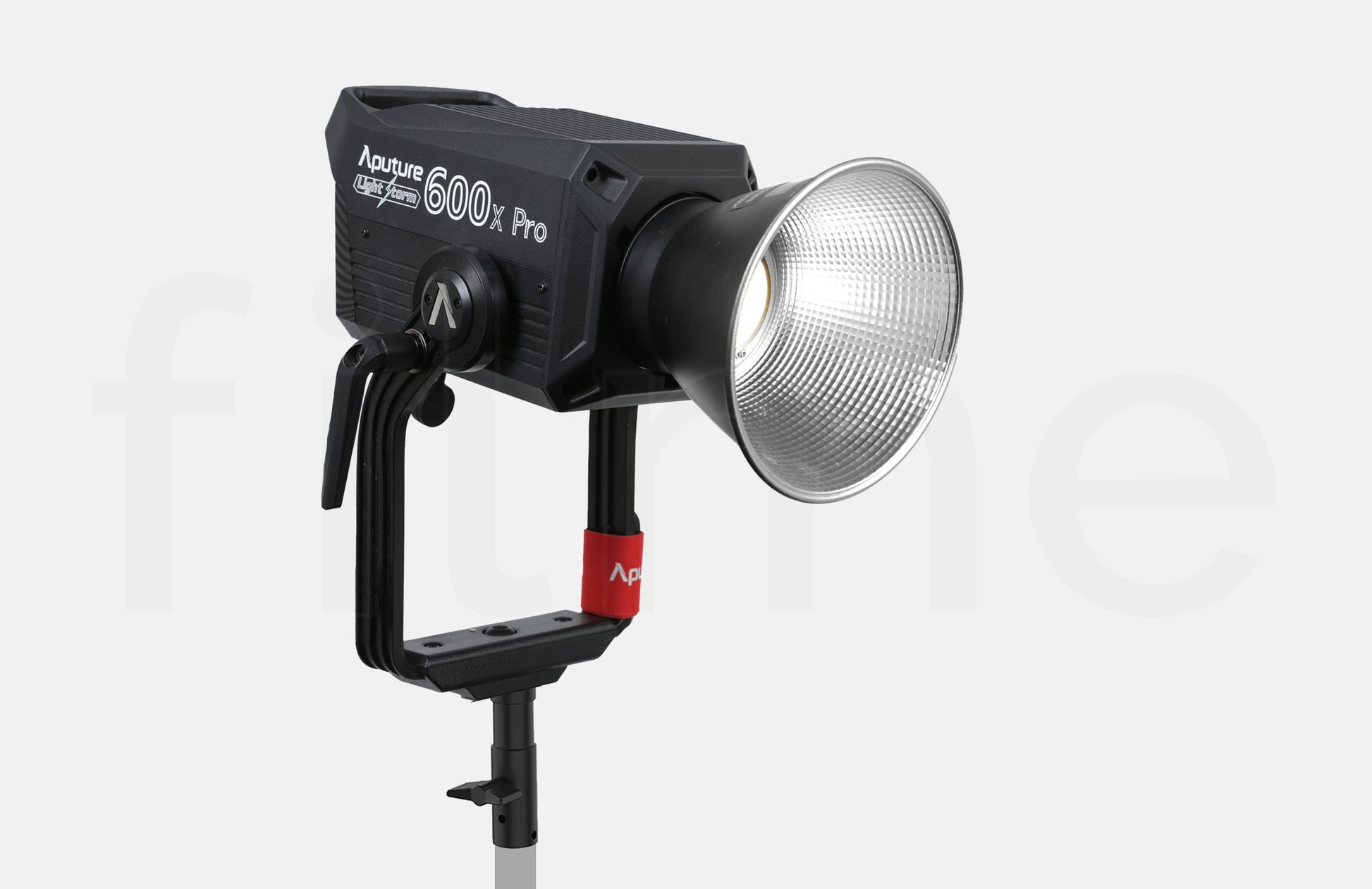 Location Aputure LS 600X Pro à Paris et Montreuil chez Filme
