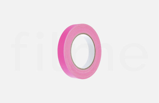 Location gaffer fluo rose rouleau 25mm x 25m à Paris chez Filme
