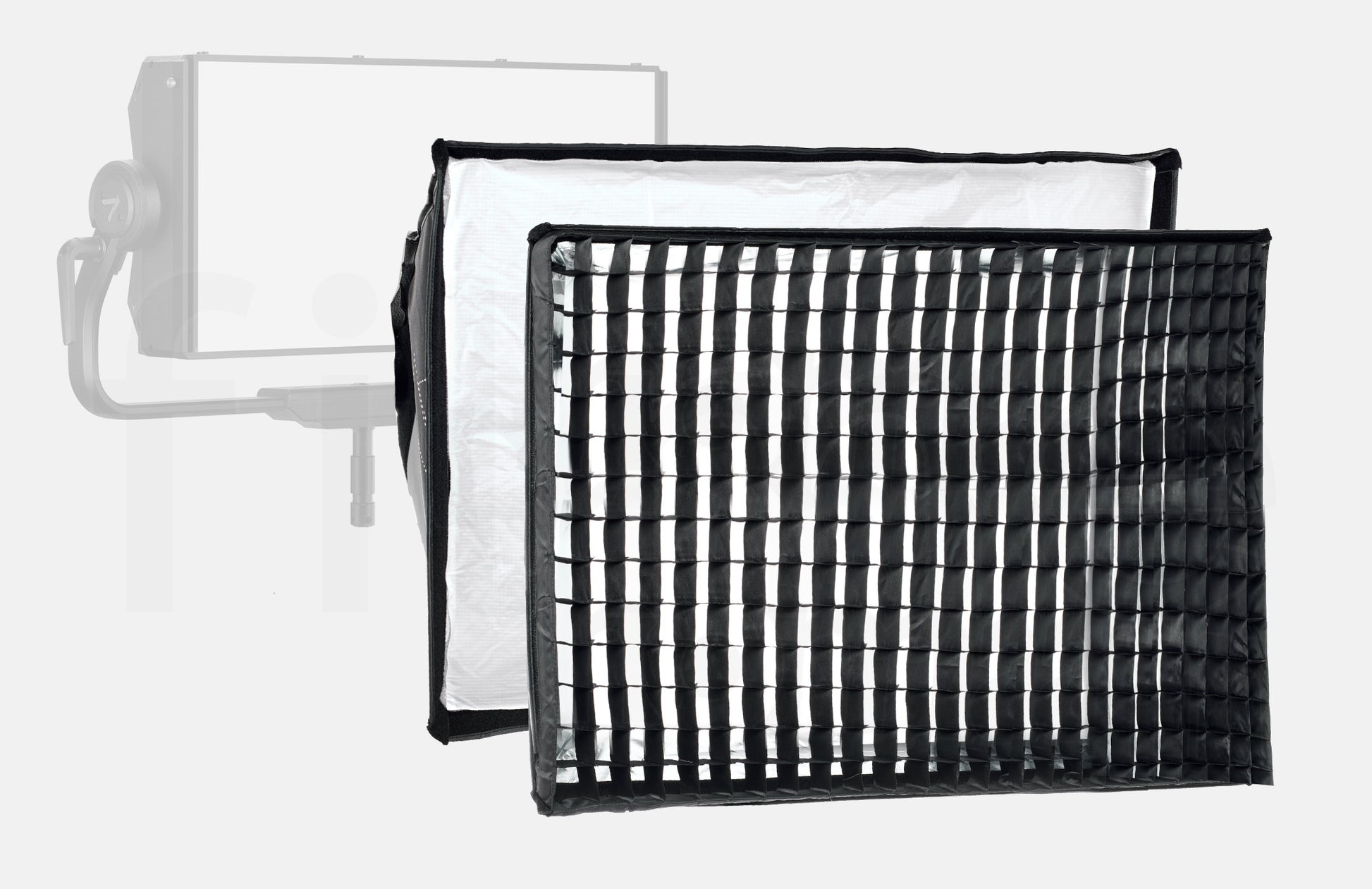 Location Softbox pour Nova P600c à Paris et Montreuil chez Filme